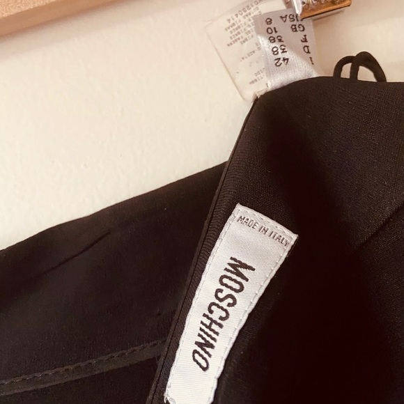 Vintage Moschino Pencil Skirt w Slit ✨FIRM unless bundled with other item✨ - Picture 2 of 3